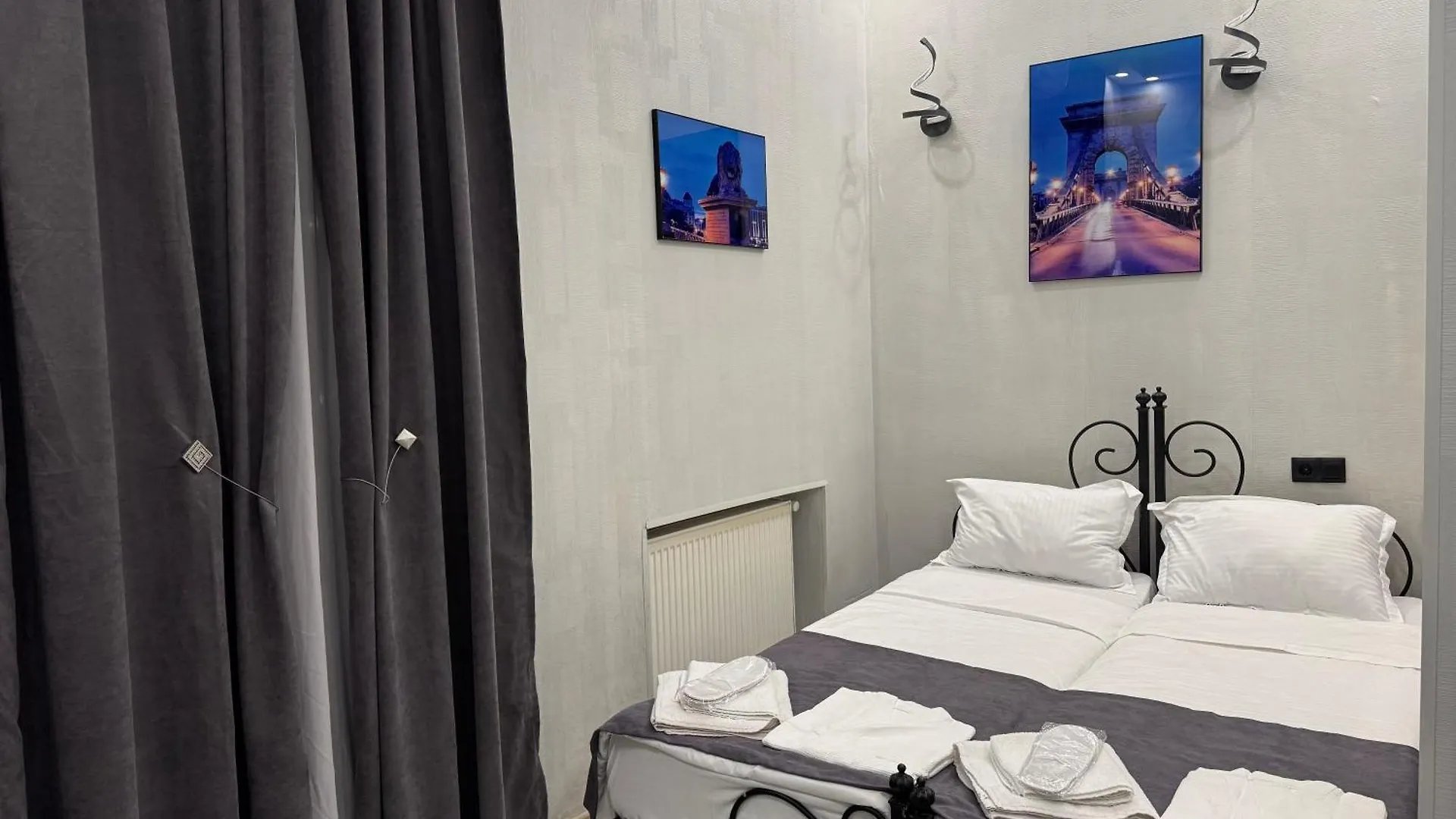 Hotel Four Inn Тбилиси