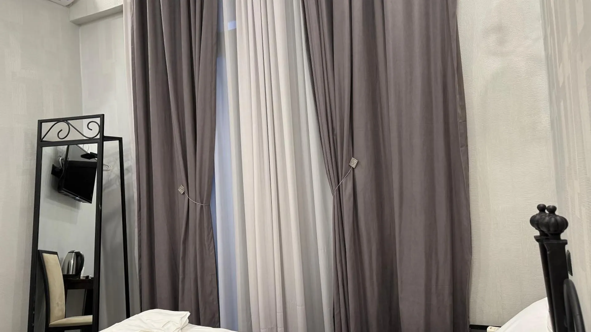 Hotel Four Inn Тбилиси
